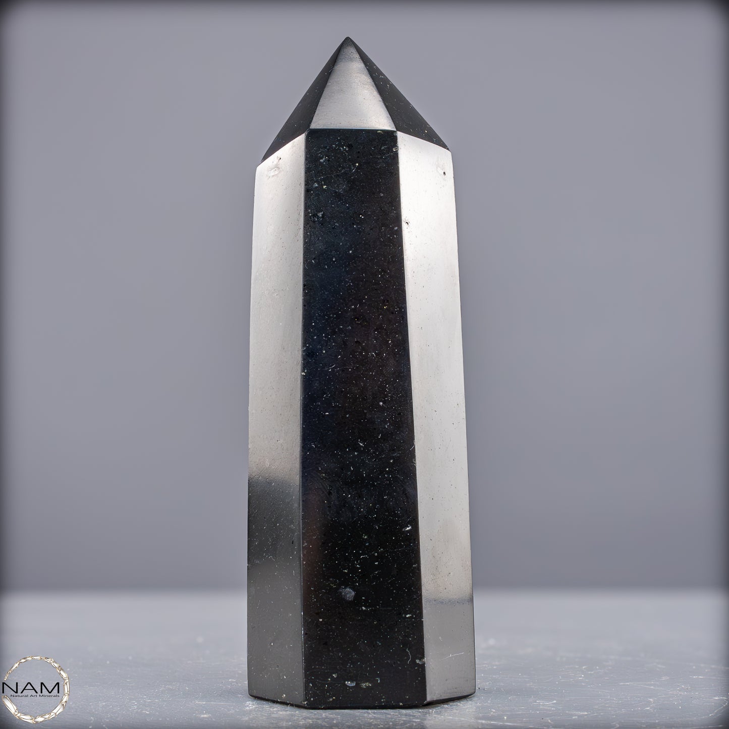 Natürlicher Tourmalin Kristall-Obelisk aus Brasilien - 629,48g