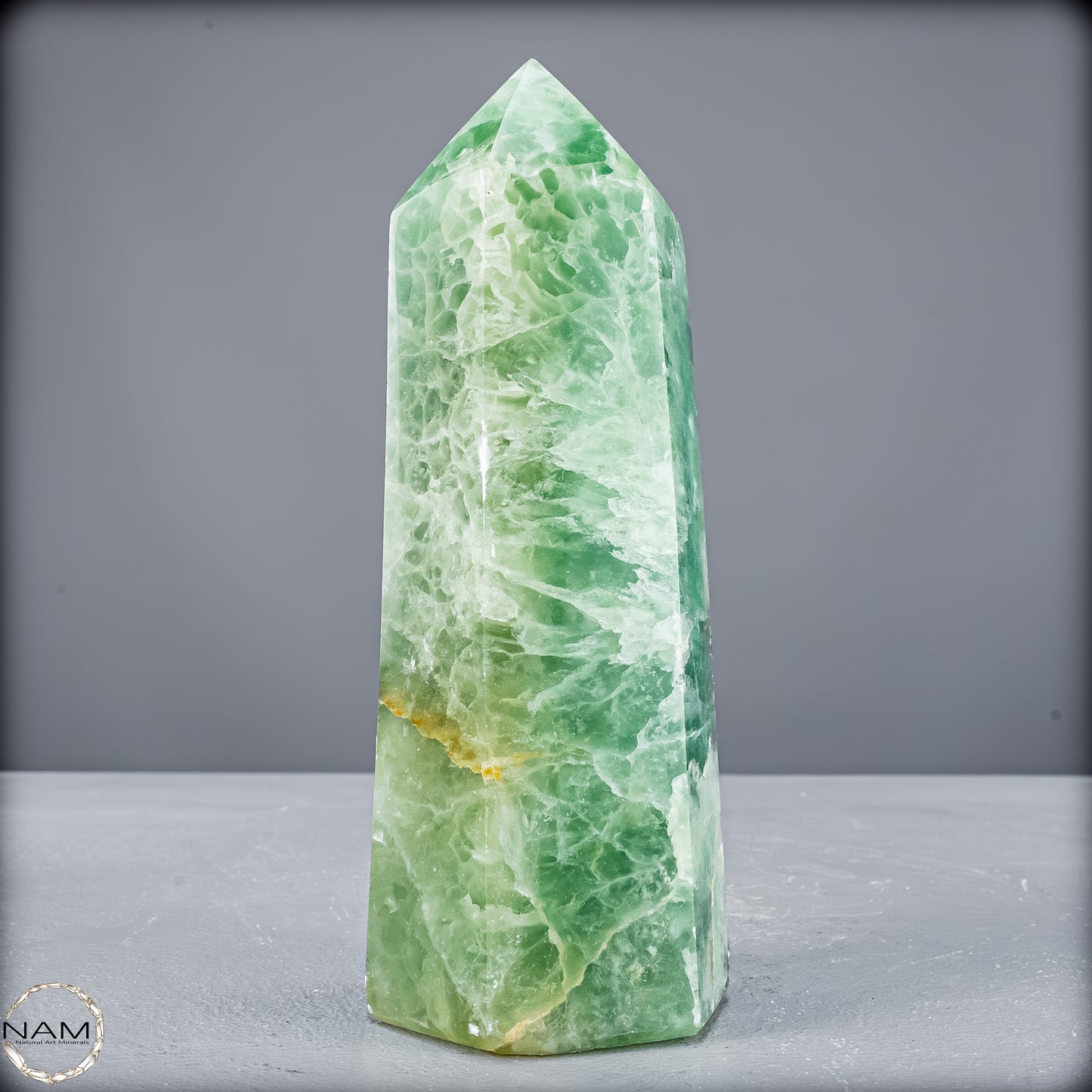 Natürlicher Grüner Fluorit-Kristall Obelisk - 873,72g