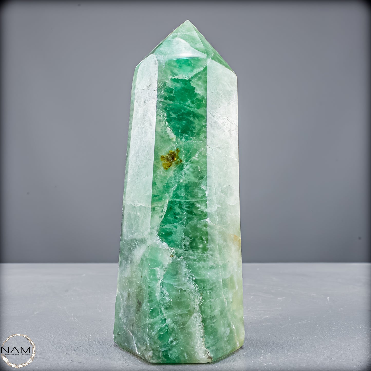 Natürlicher Grüner Fluorit-Kristall Obelisk - 873,72g