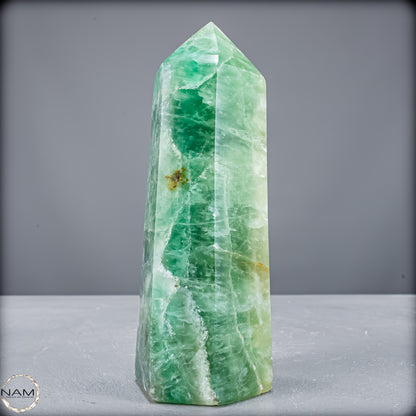 Natürlicher Grüner Fluorit-Kristall Obelisk - 873,72g