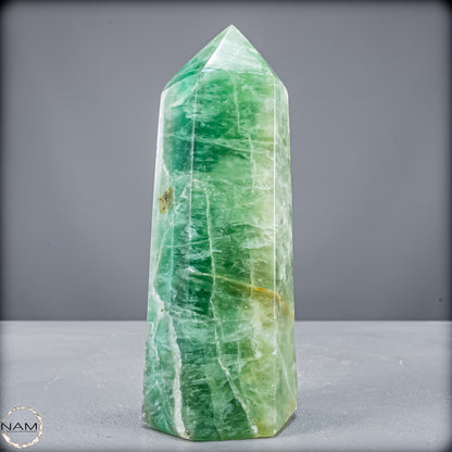 Natürlicher Grüner Fluorit-Kristall Obelisk - 873,72g