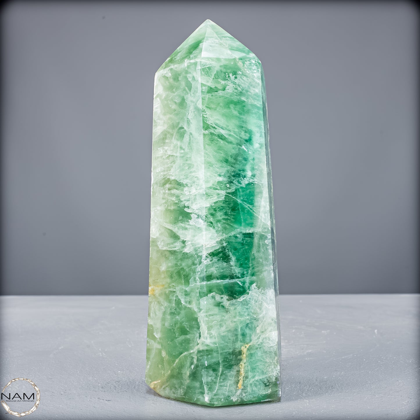 Natürlicher Grüner Fluorit-Kristall Obelisk - 873,72g