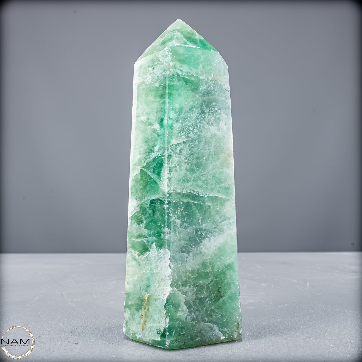 Natürlicher Grüner Fluorit-Kristall Obelisk - 873,72g