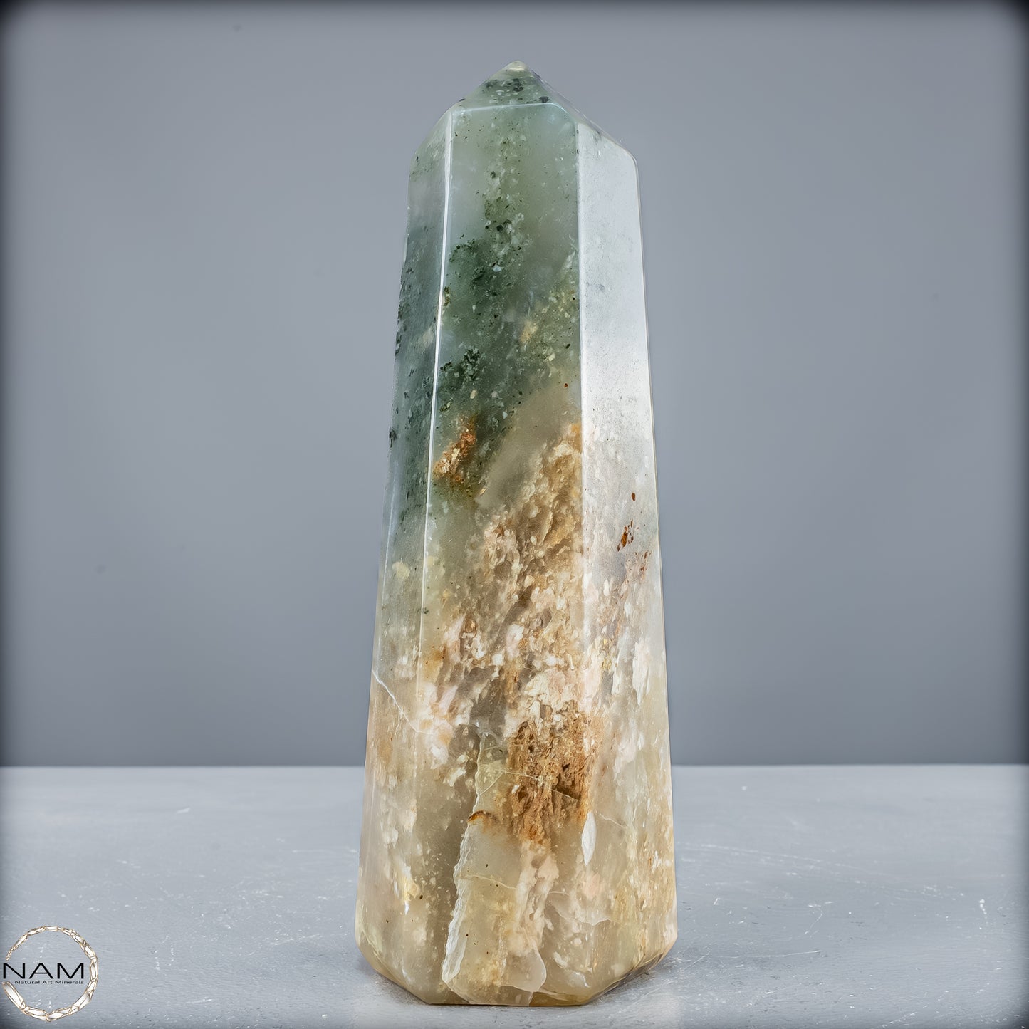 Natürliche Grüne-Quarzkristall Obelisk aus Brasilien - 728,15g