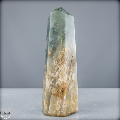 Natürliche Grüne-Quarzkristall Obelisk aus Brasilien - 728,15g