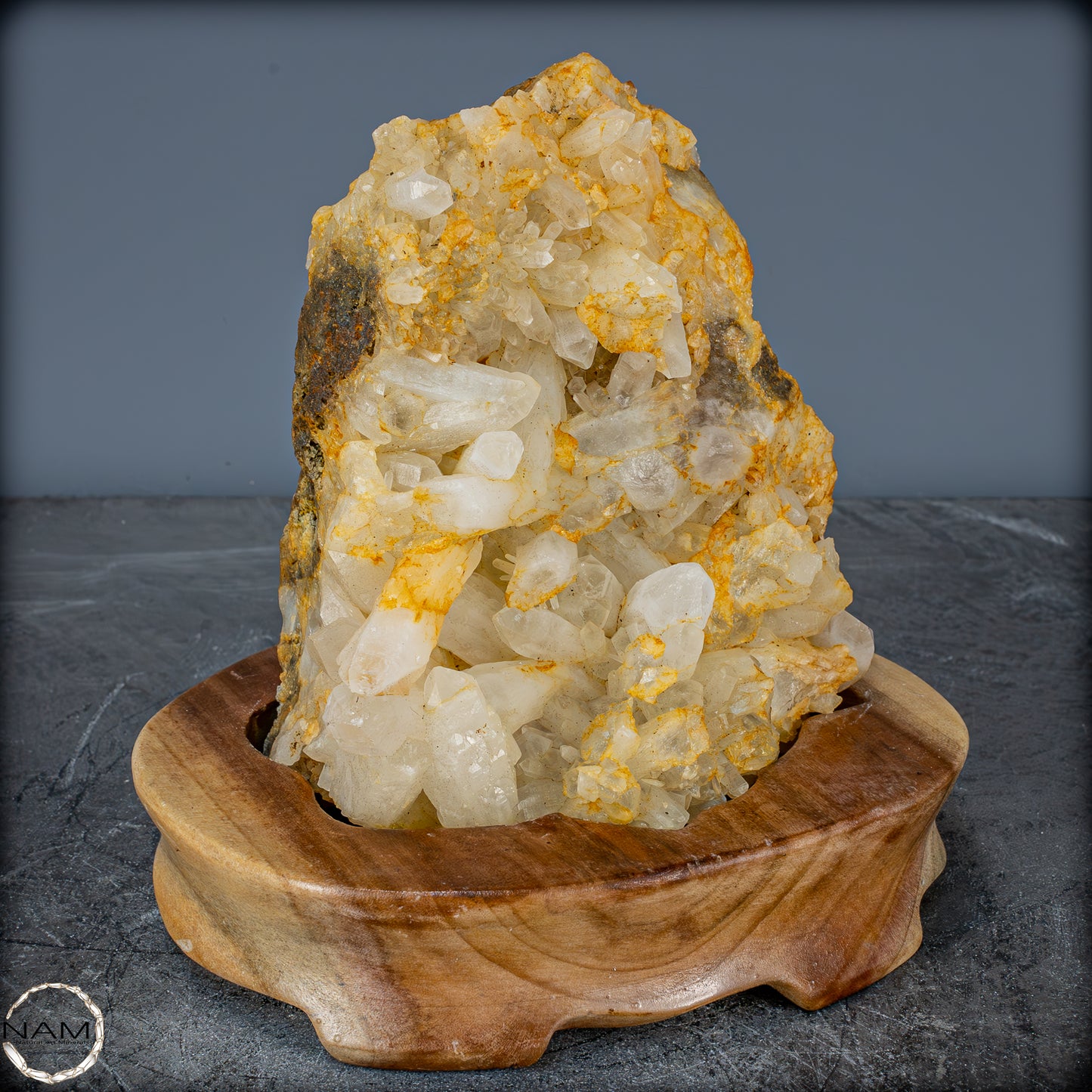 Natürliches Quarz-Kristallcluster auf Ständer aus Indonesien - 2308,65g