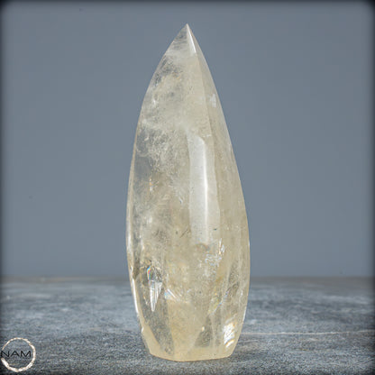 Natürlicher Quarz-Kristall Flamme, Brasilien - 331,15g