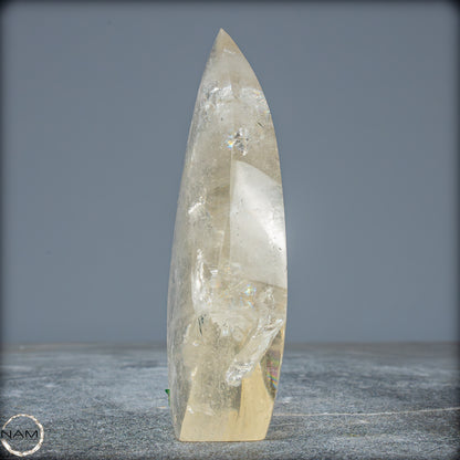 Natürlicher Quarz-Kristall Flamme, Brasilien - 331,15g