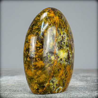 Natürliche Grüner Opal-Kristall Freiform - 611,01g