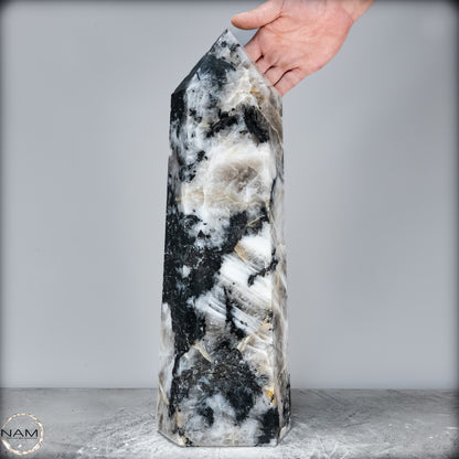 Natürlicher Tourmalin & Quarzkristall Obelisk aus Brasilien - 17106,23g