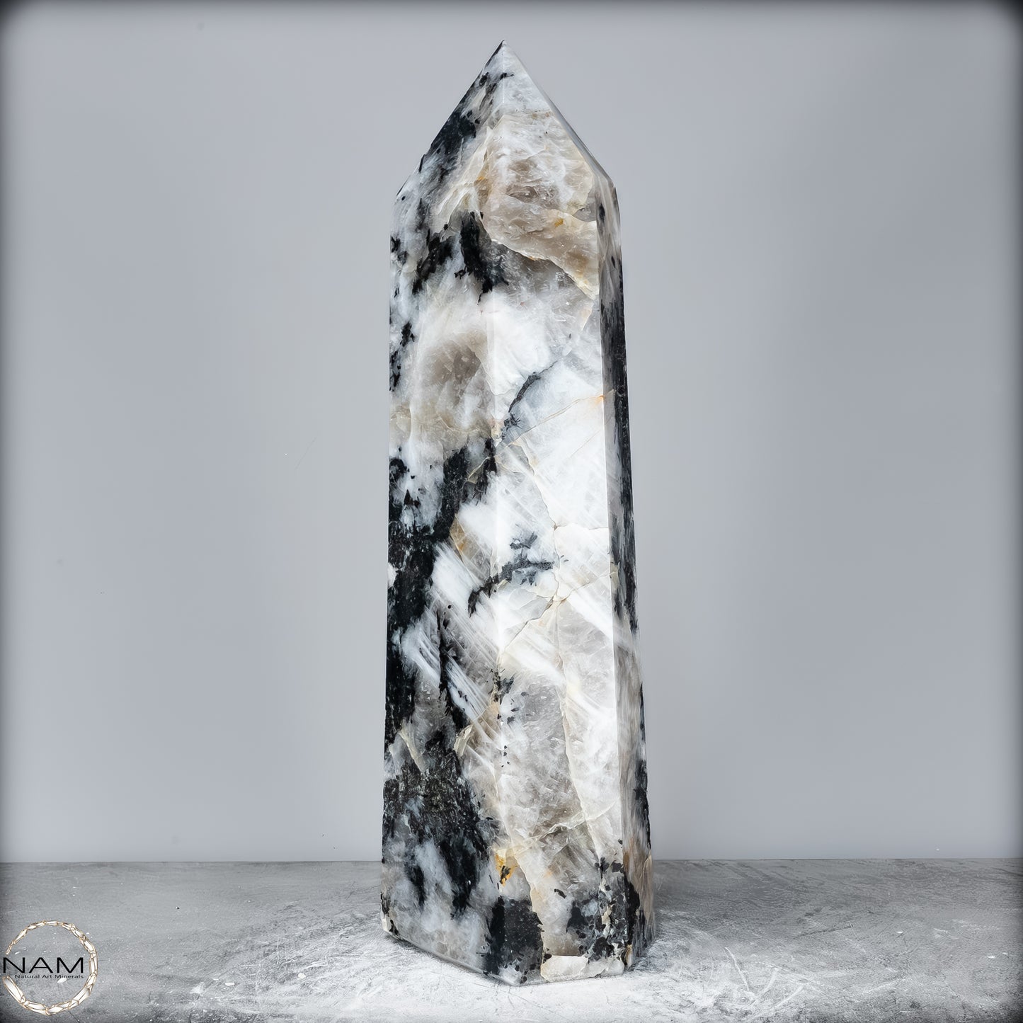 Natürlicher Tourmalin & Quarzkristall Obelisk aus Brasilien - 17106,23g