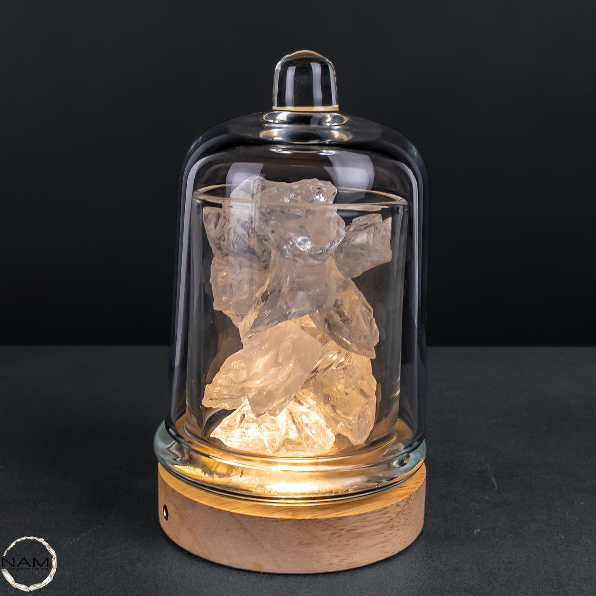 Lemurischer Bergkristall aus Brasilien – Stimmungsvolle Duftlampe mit natürlicher Kristallfüllung und warmem Licht - 1388,11g