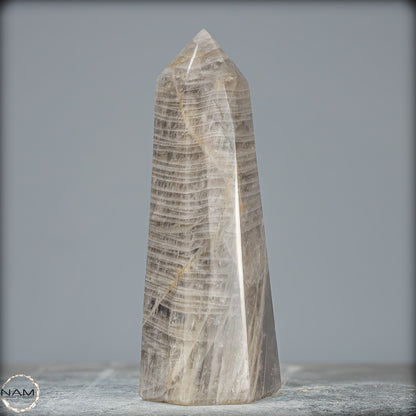Natürlicher Rauchquarz-Kristall Obelisk aus Brasilien - 1124,63g