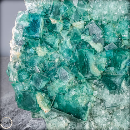 Natürliche Grüner Fluorit Kristalle auf Matrix - 24752,62g