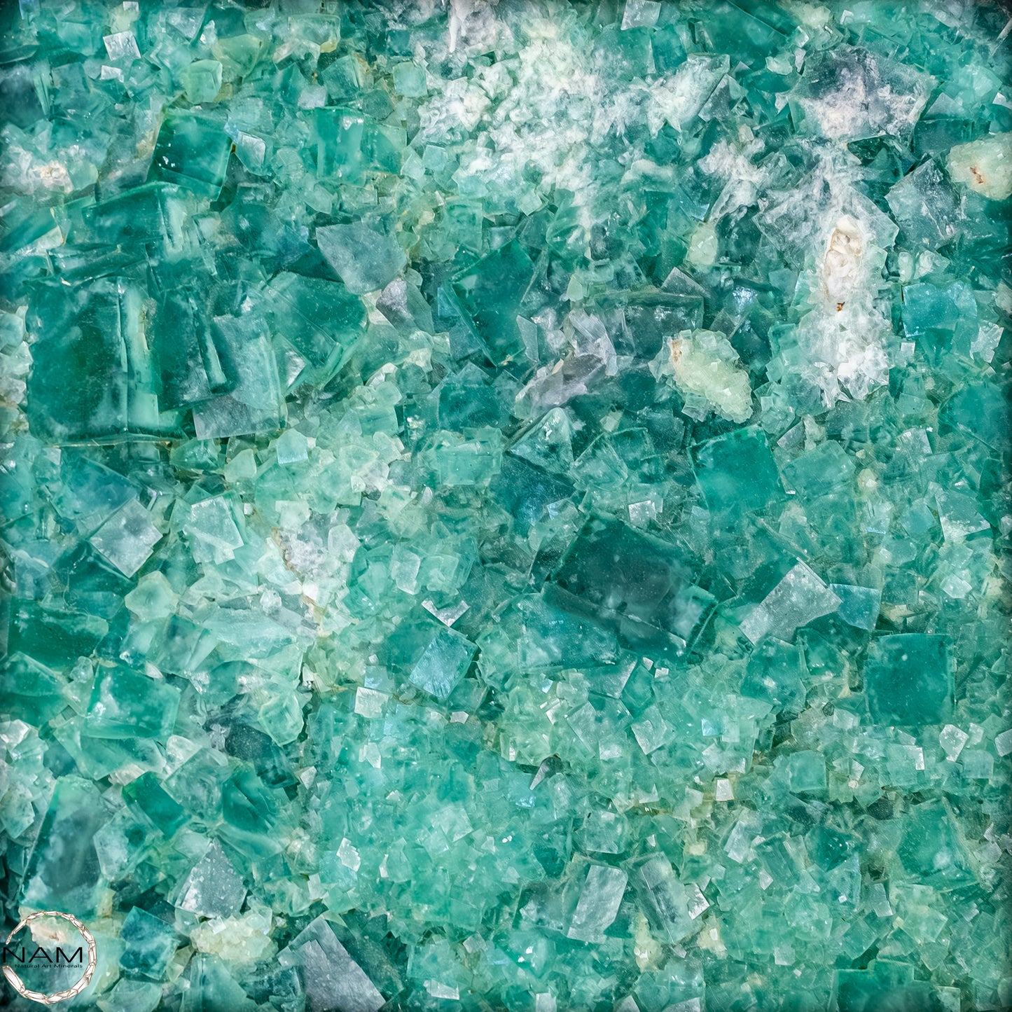 Natürliche Grüner Fluorit Kristalle auf Matrix - 24752,62g
