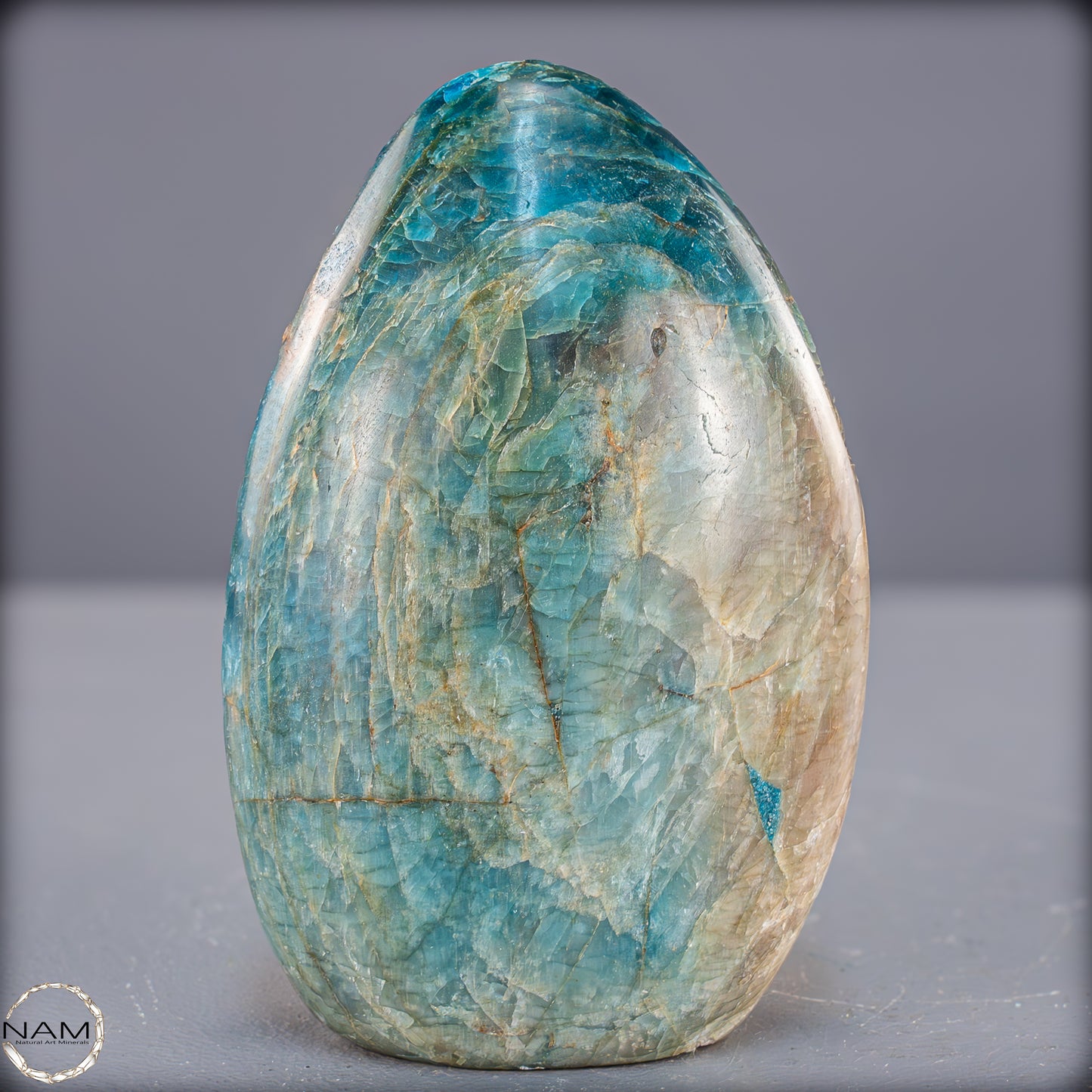 Natürliche Blaue Apatit Kristall-Freiform - 787,99g