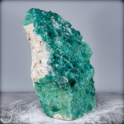 Natürliche Grüner Fluorit Kristalle auf Matrix - 24752,62g