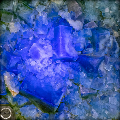 Natürliche Grüner Fluorit Kristalle auf Matrix - 24752,62g