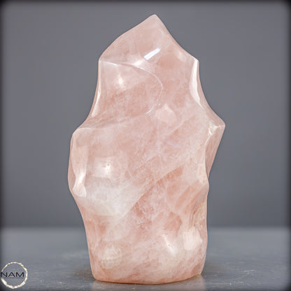 Natürliche Rosenquarz-Kristall Flamme aus Brasilien - 976,25g