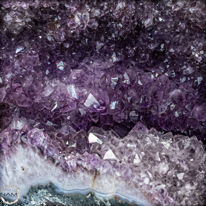 Natürliche Intensive Amethyst-Achat-Kristall Kathedrale/Druse - 19109,31g
