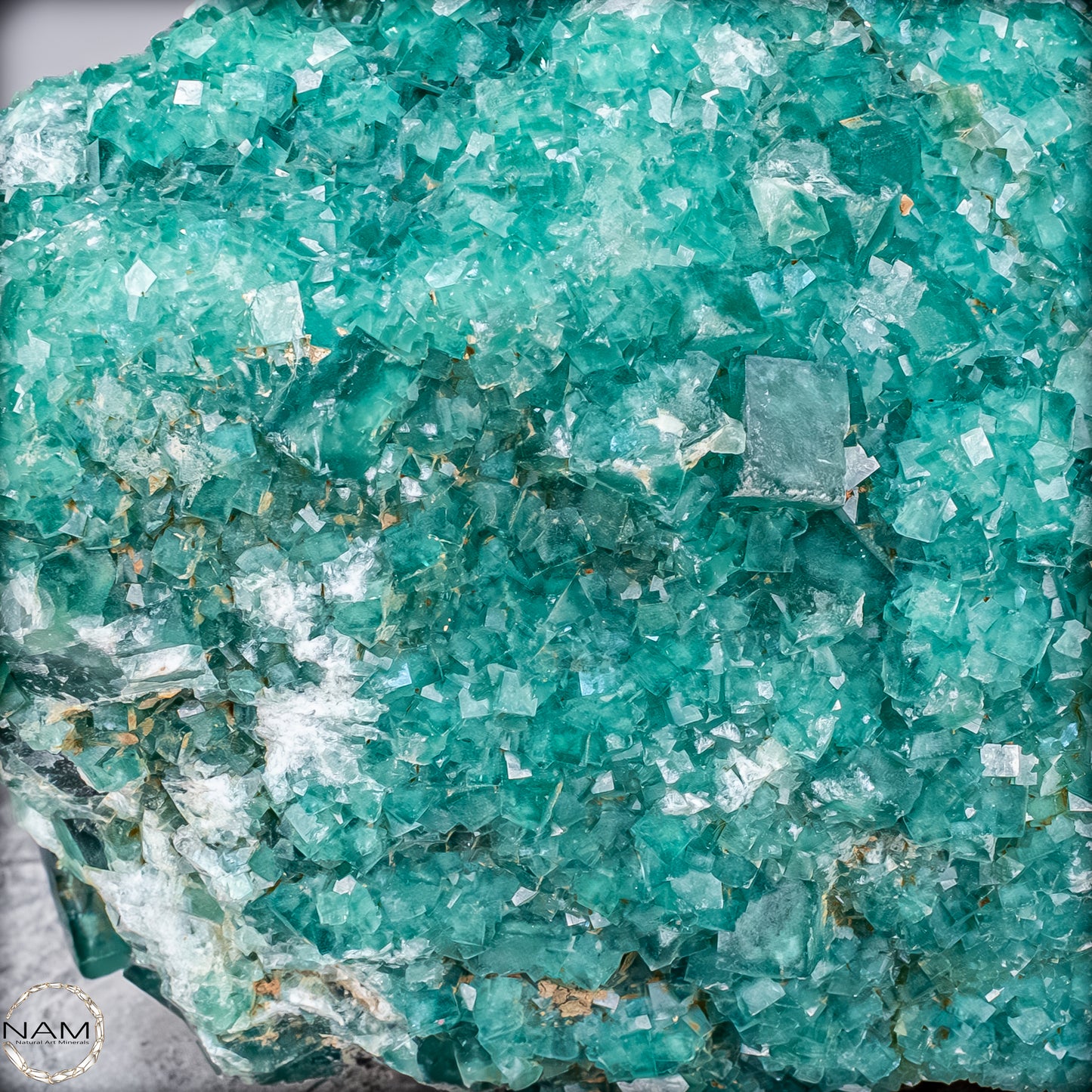 Natürliche Grüner Fluorit Kristalle auf Matrix -10644,55g