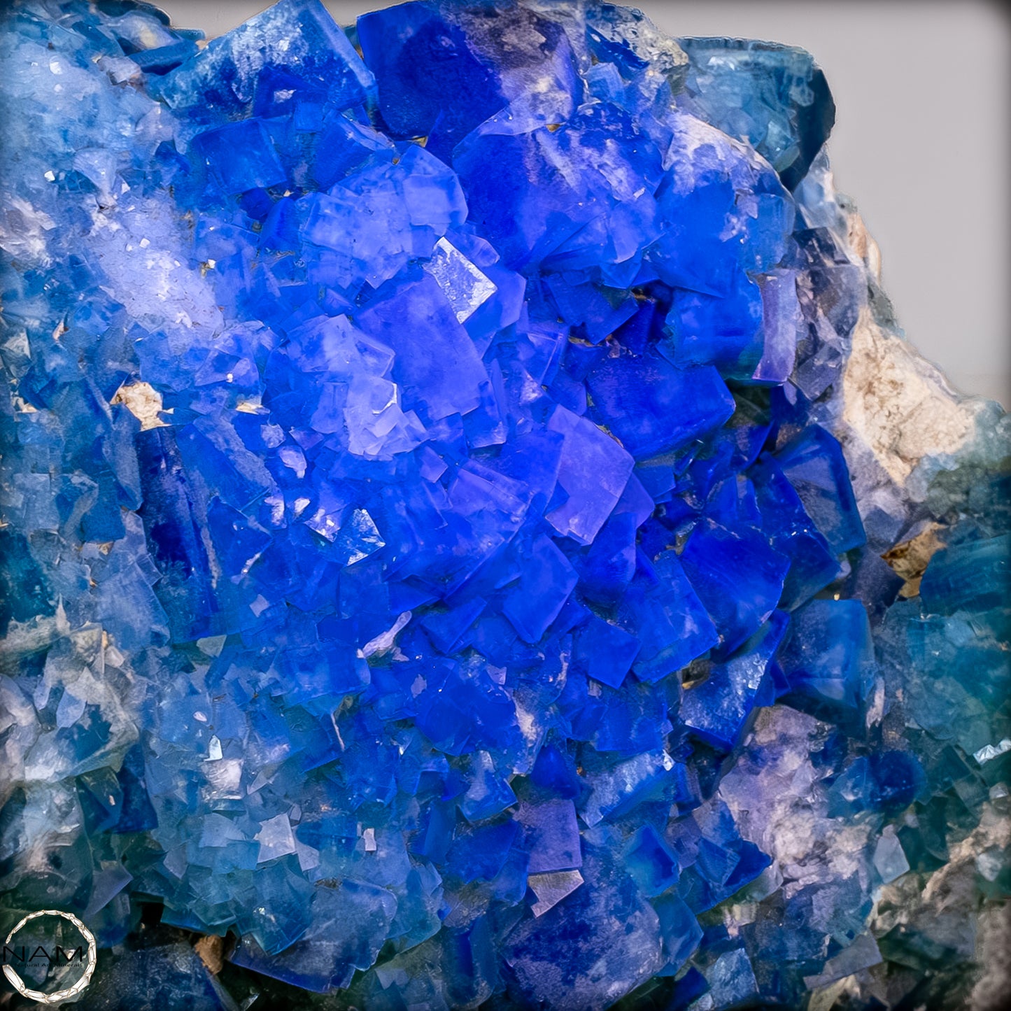 Natürliche Grüner Fluorit Kristalle auf Matrix -10644,55g