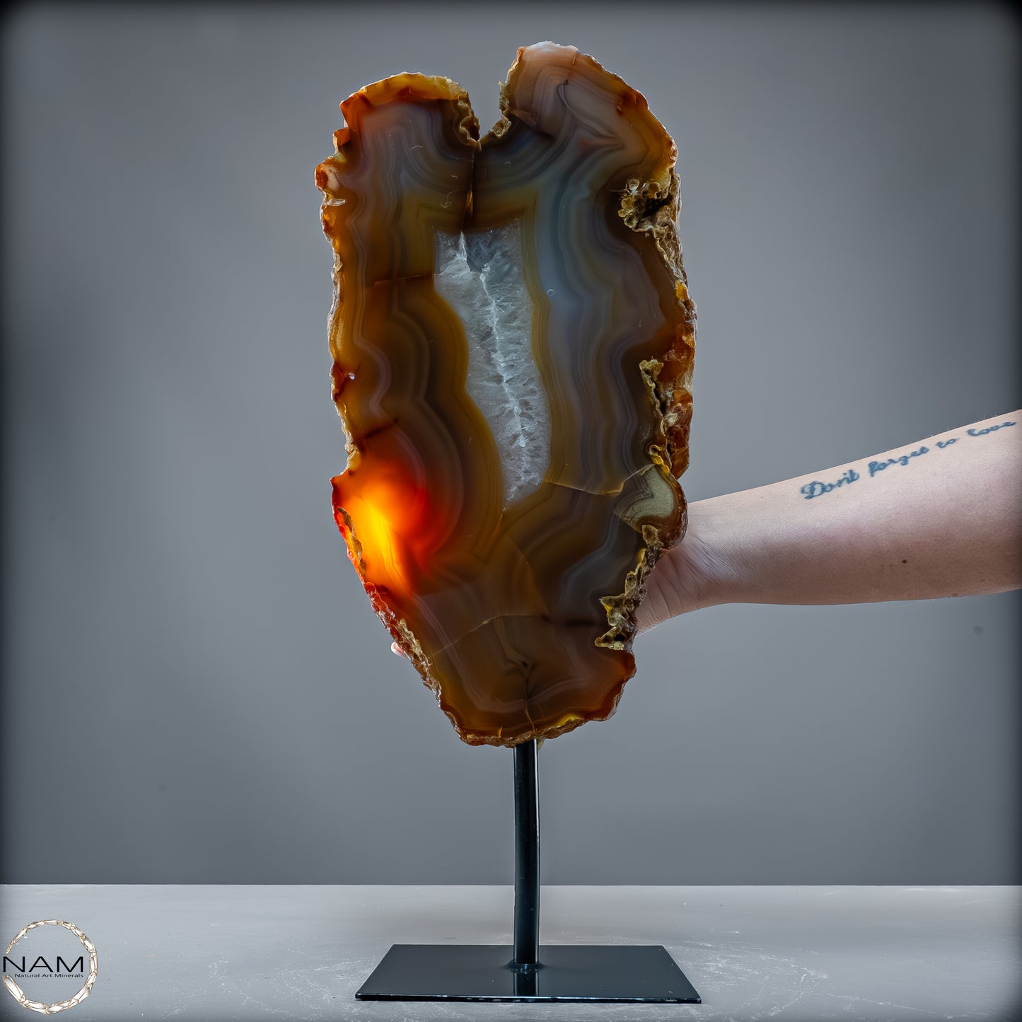 Achat Scheibe  – Natürliches Farbenspiel auf Ständer aus Brasilien - 5926,77 g