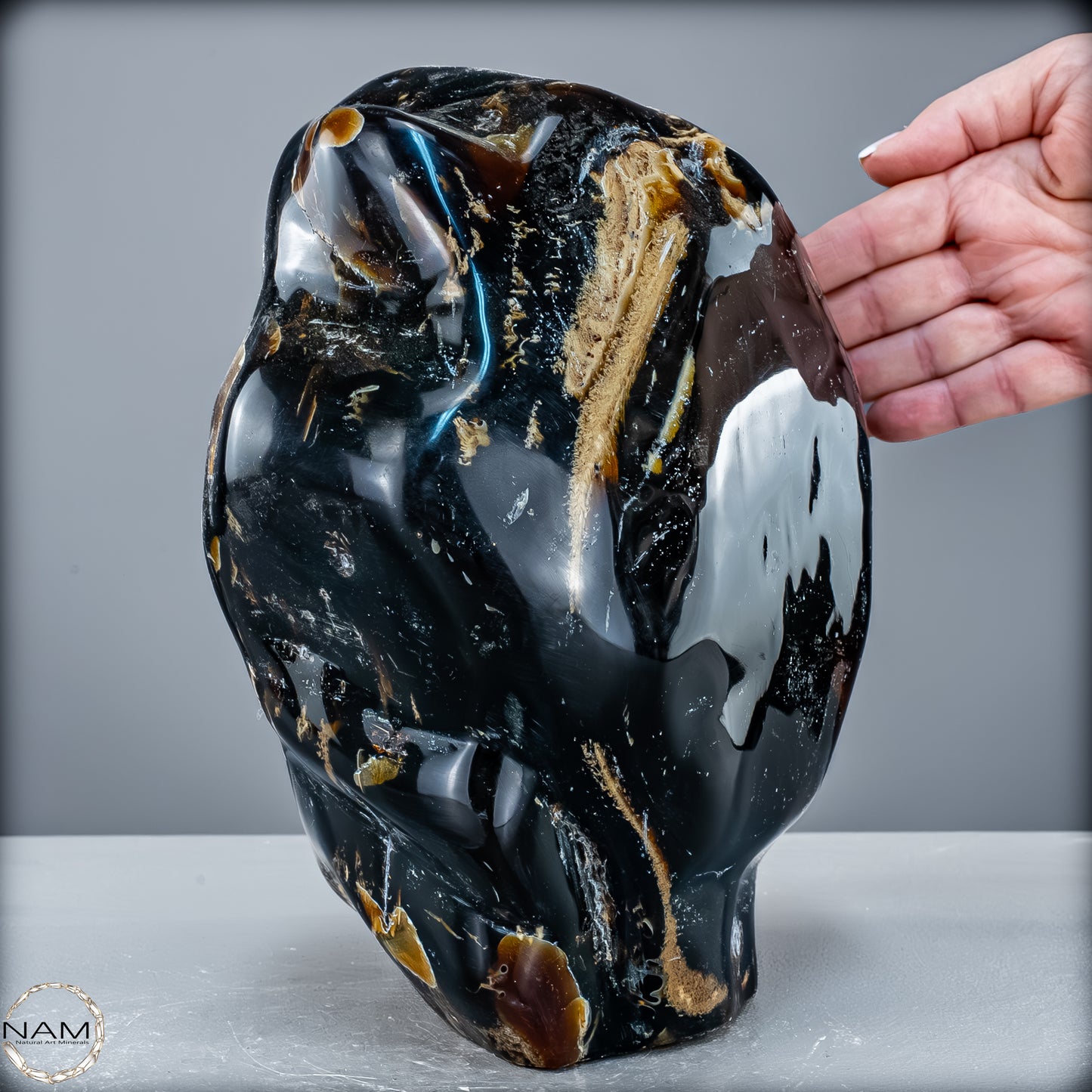 Naturlicher Großer Blau-Roter Bernstein aus Indonesien auf Ständer - 4107,23 g