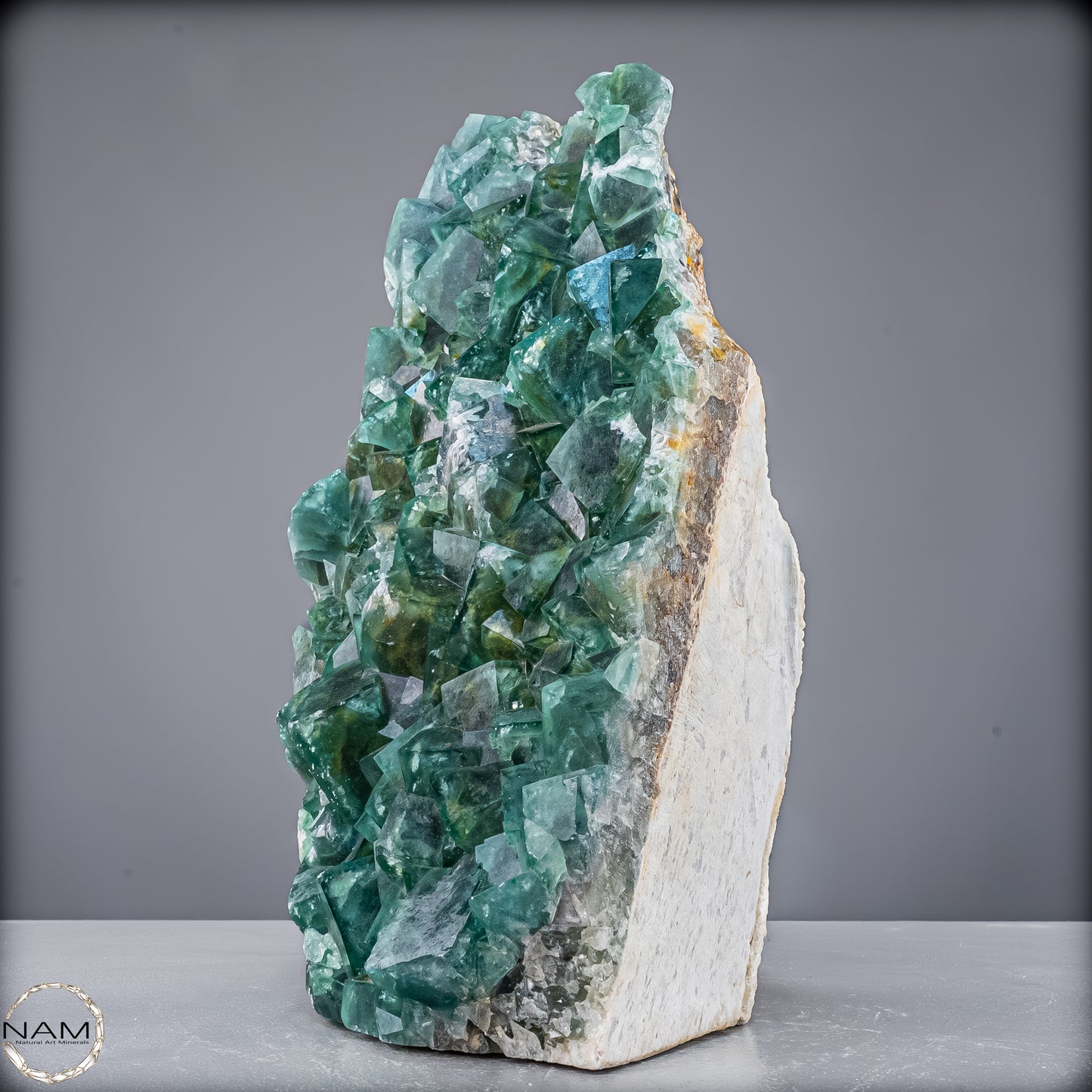 Natürliche Grüner Fluorit Kristalle auf Matrix - 14445,86 g