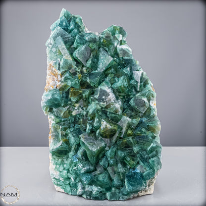 Natürliche Grüner Fluorit Kristalle auf Matrix - 14445,86 g