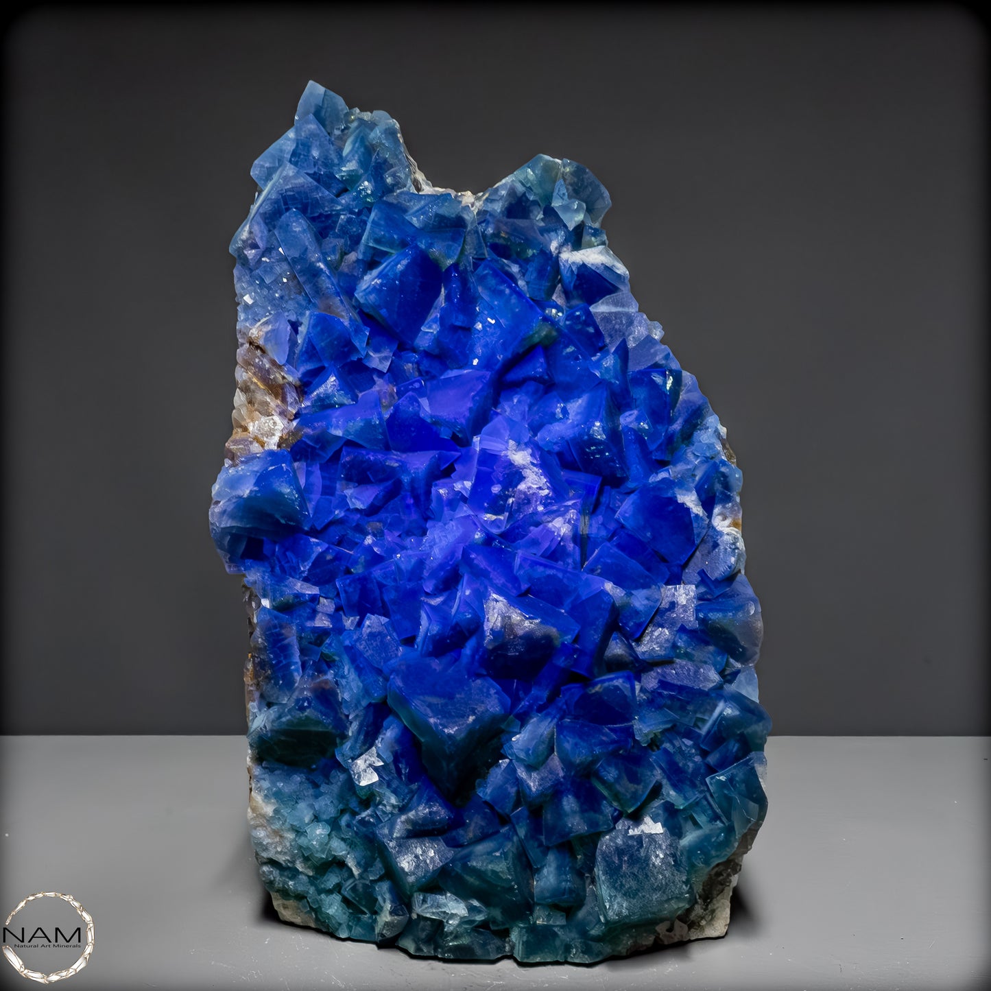 Natürliche Grüner Fluorit Kristalle auf Matrix - 14445,86 g