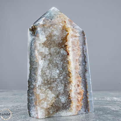 Achat Obelisk – Kraft, Klarheit und innere Stabilität 873,43g