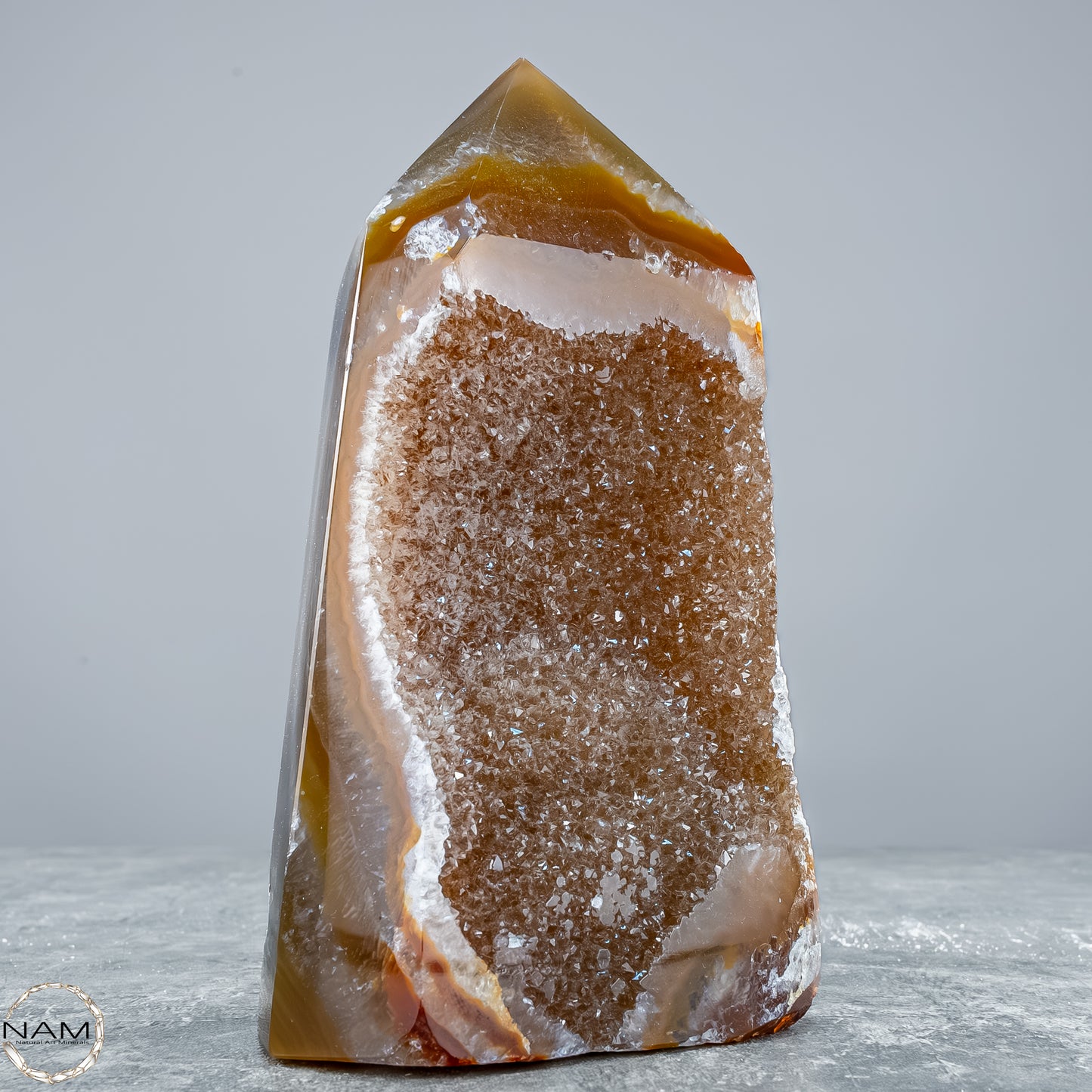 Achat Obelisk mit Chalcedon – Kraft, Klarheit und innere Stabilität 787,64g