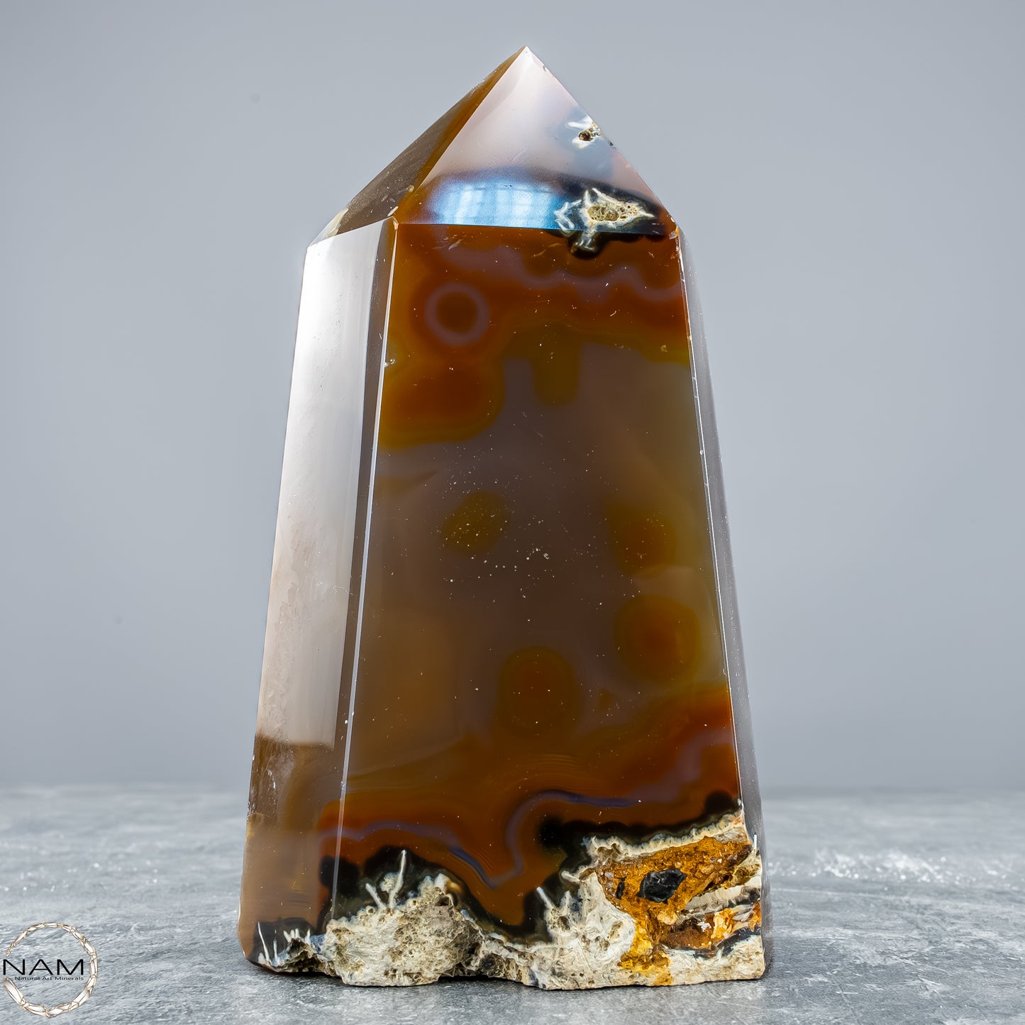 Achat Obelisk mit Chalcedon – Kraft, Klarheit und innere Stabilität 787,64g