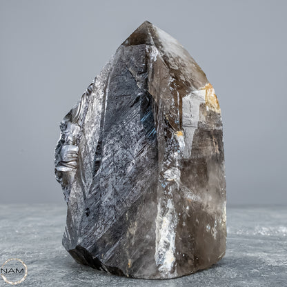 Rauchquarz Spitze – Kraftvolle Erdung in ihrer reinsten Form - 633,82g