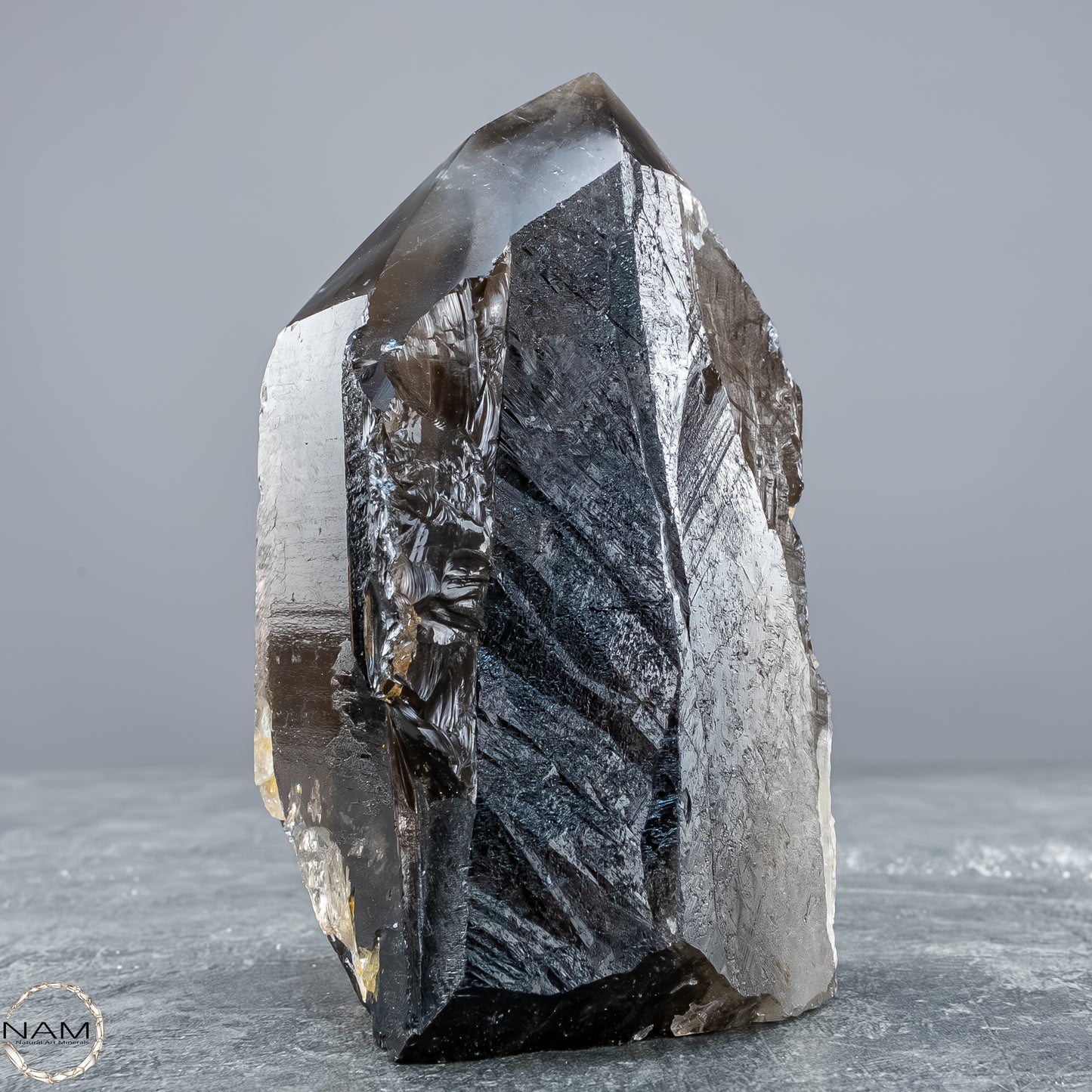 Rauchquarz Spitze – Kraftvolle Erdung in ihrer reinsten Form - 633,82g