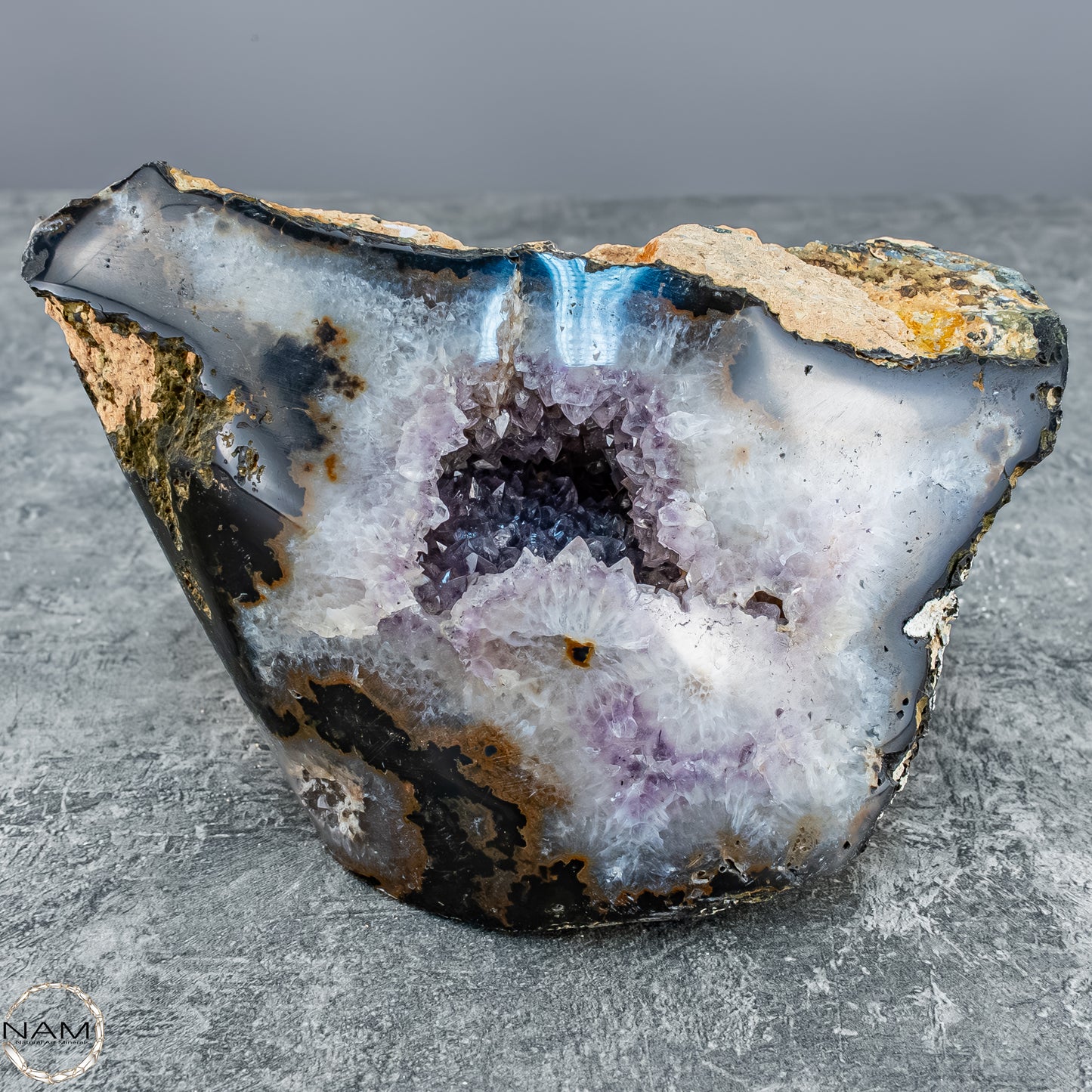 Schwarzer Achat mit Druse und Amethyst – Tiefe, Mystik und Licht im Inneren der Dunkelheit aus Brasilien 1222,66g