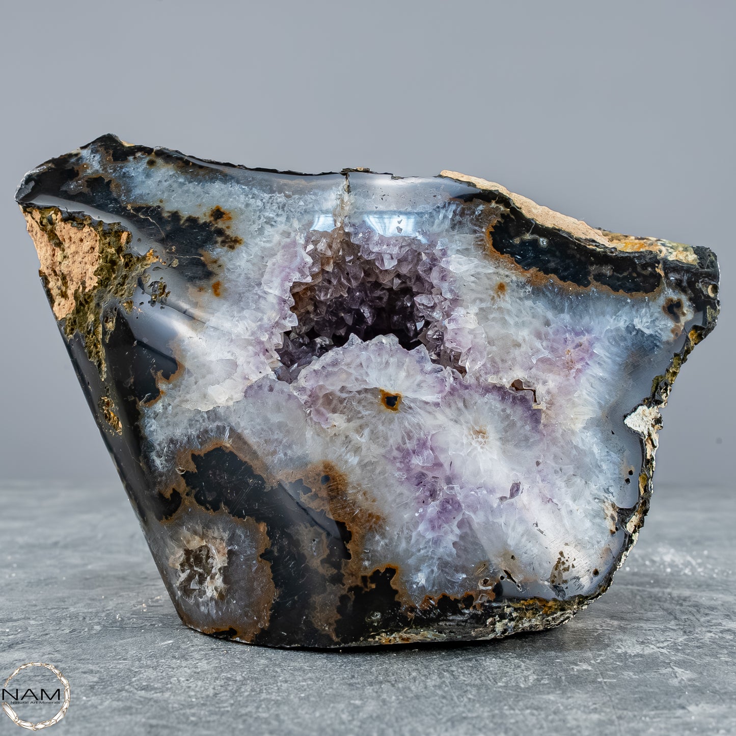 Schwarzer Achat mit Druse und Amethyst – Tiefe, Mystik und Licht im Inneren der Dunkelheit aus Brasilien 1222,66g