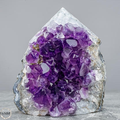 Natürliche Amethyst-Kristall Druse/Spitze - 891,16g