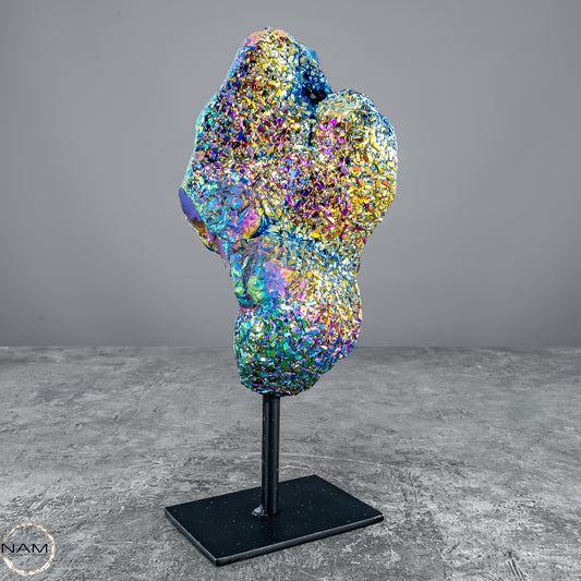 Kristall-Aura-Amethyst auf Ständer – 667,44g