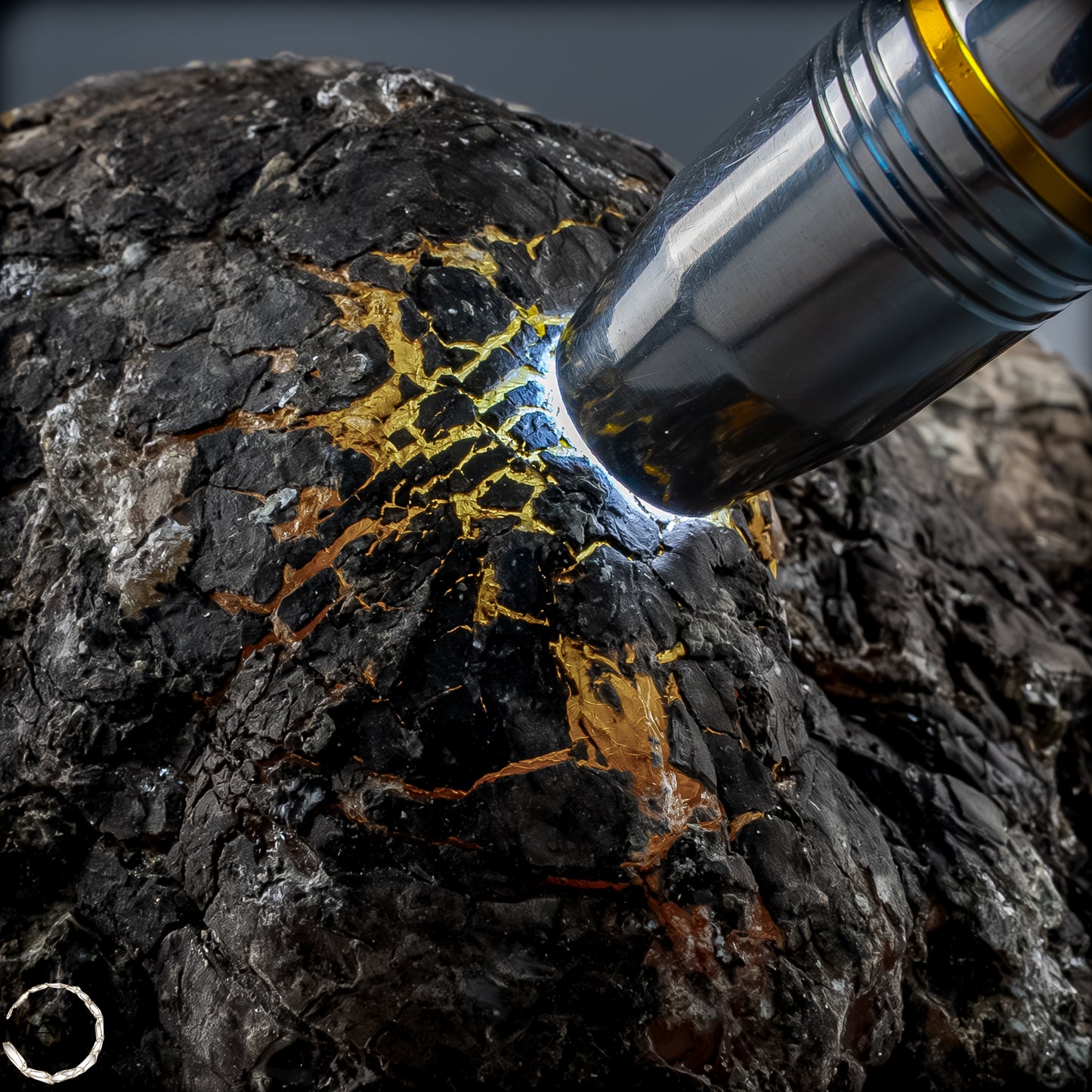 Naturlicher Blau-Roter Bernstein aus Indonesien - 6248,49 g