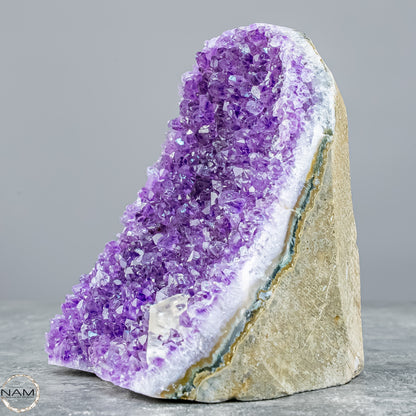 Natürliche Amethyst-Kristall Druse - 689,21g