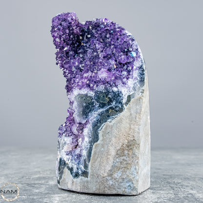 Natürliche Amethyst-Kristall Druse - 531,38g