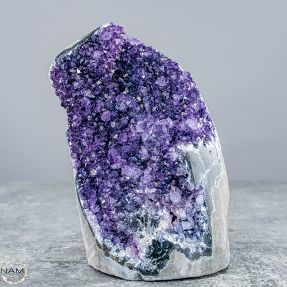 Natürliche Amethyst-Kristall Druse - 531,38g