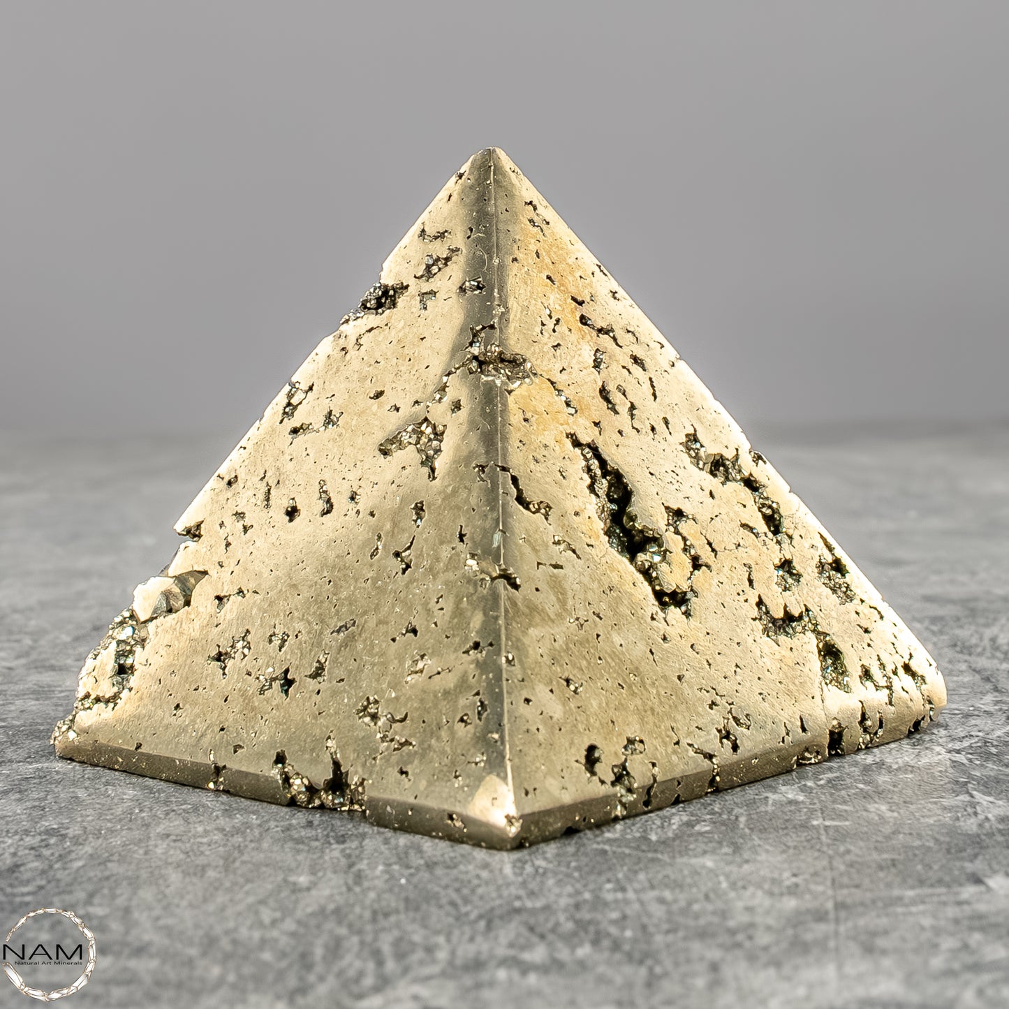 Natürliche Pyrit-Kristall Pyramide – 291,73g