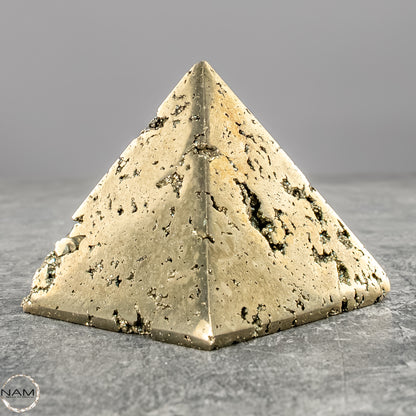 Natürliche Pyrit-Kristall Pyramide – 291,73g