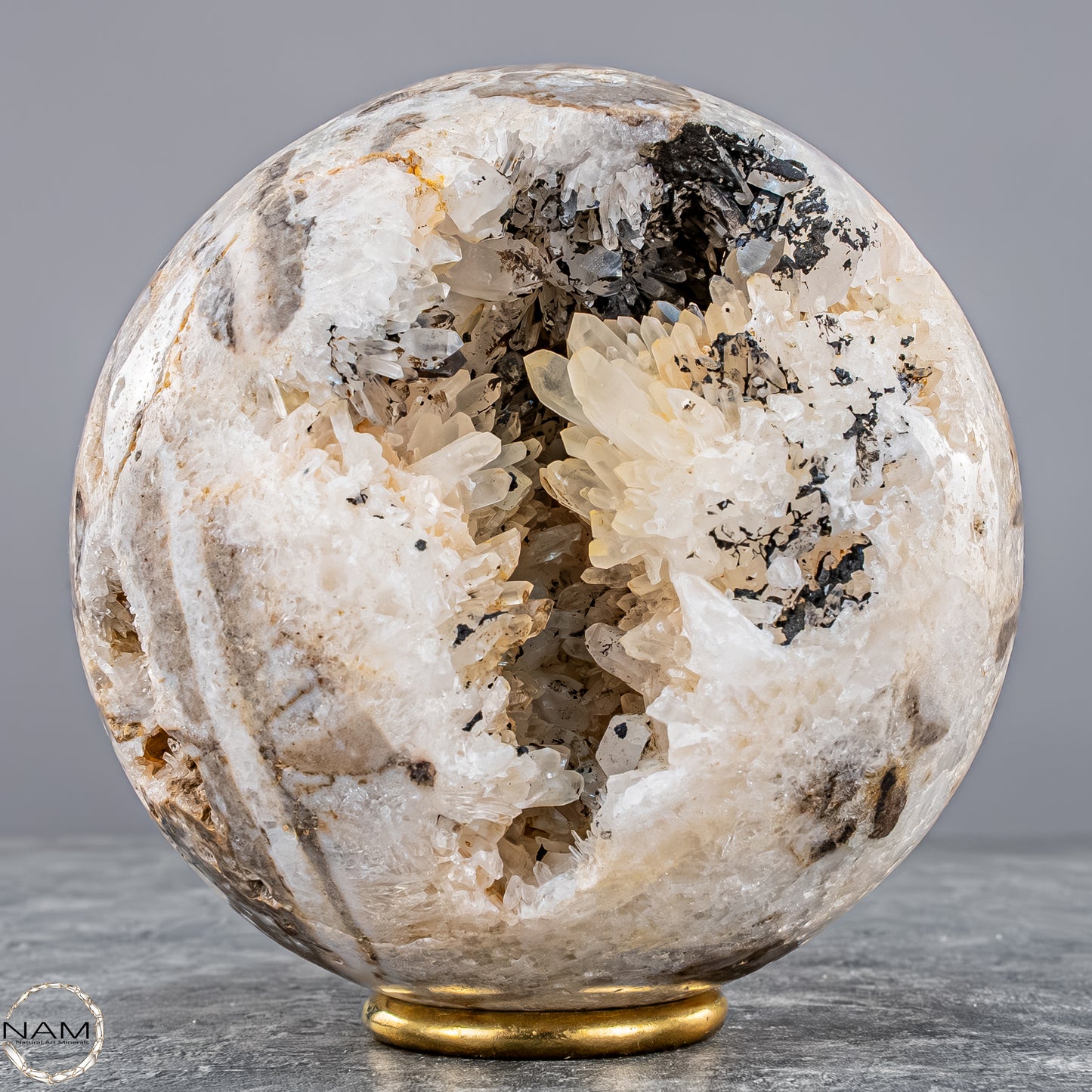 Nadelquarz-Kugel aus Indonesien – Kristalline Harmonie aus der Tiefe der Erde 1589,71g