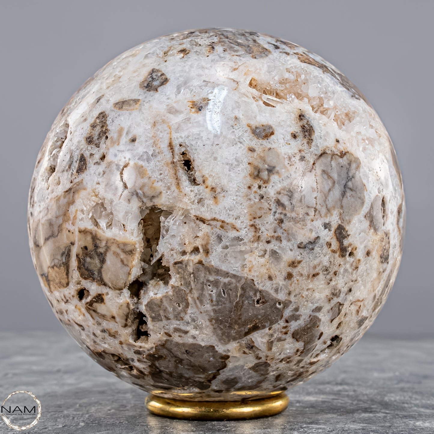 Nadelquarz-Kugel aus Indonesien – Kristalline Harmonie aus der Tiefe der Erde 1589,71g