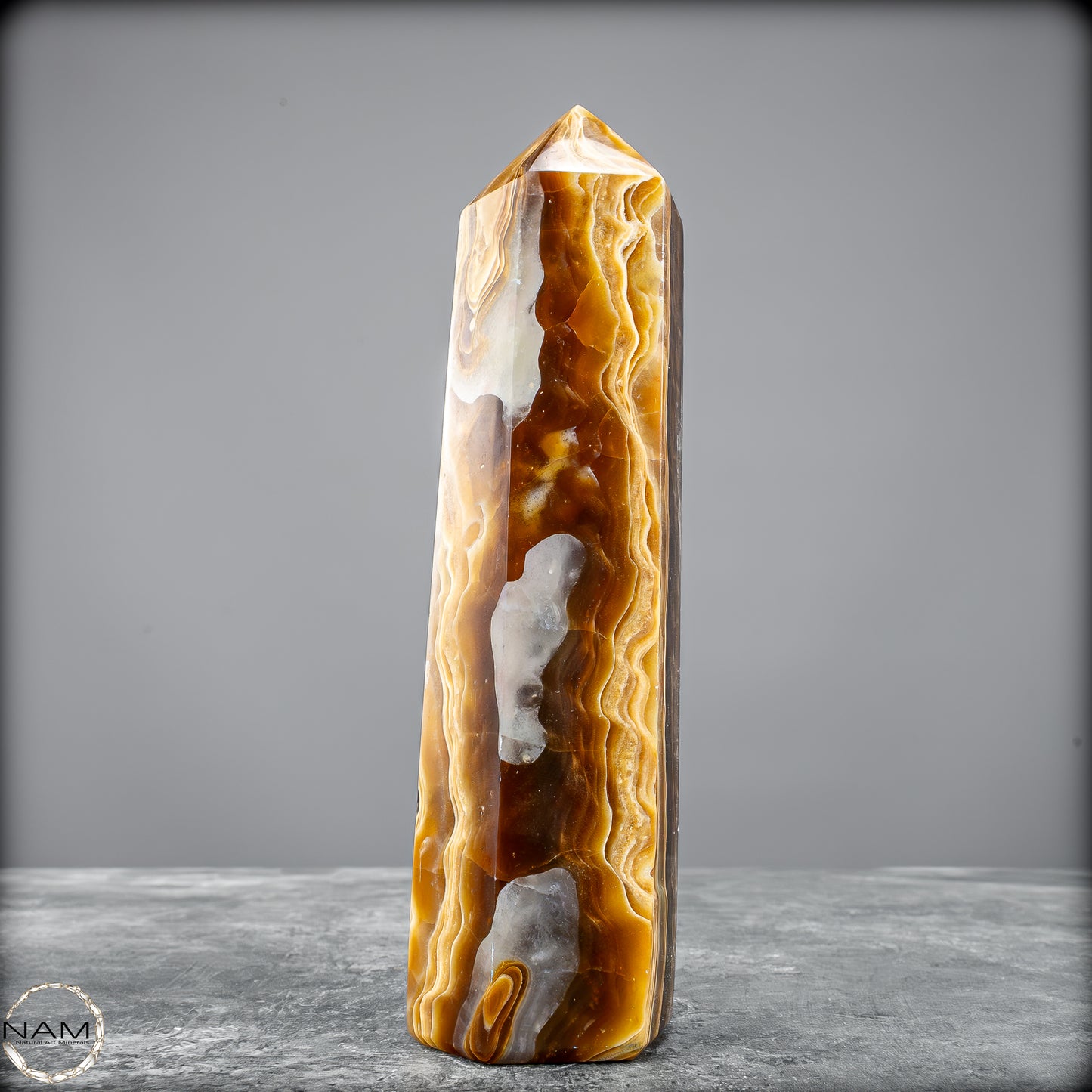 Natürlicher Aragonit Obelisk - 551,83 g