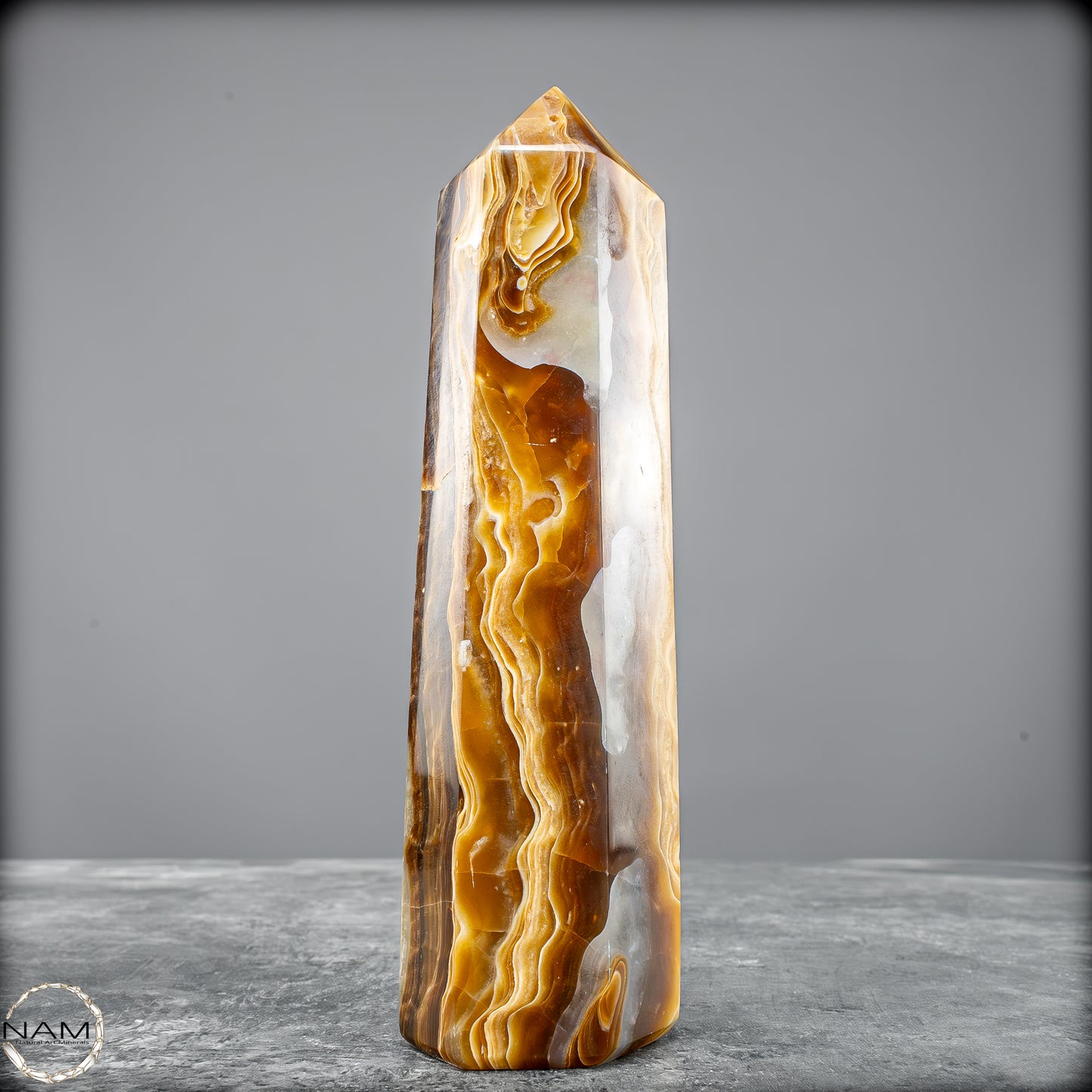 Natürlicher Aragonit Obelisk - 551,83 g